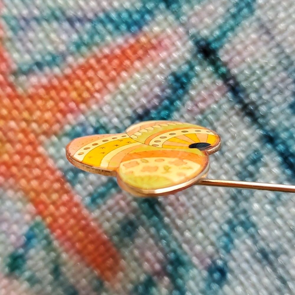 Vintage Easter Egg Stick Pin - Picture 13 of 15